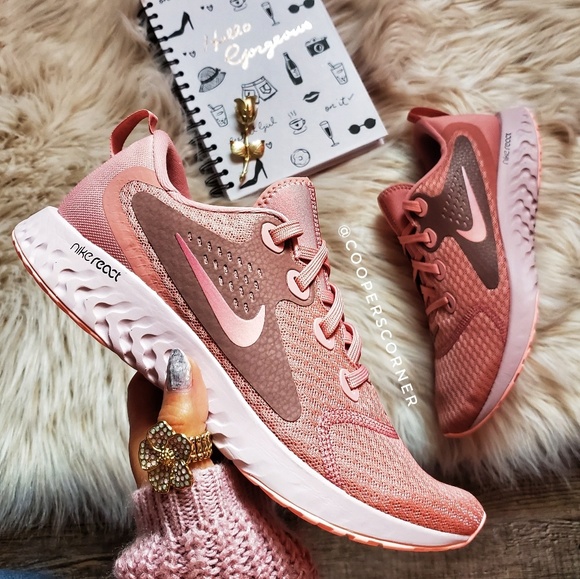 Nike Shoes - NEW Nike Legend React